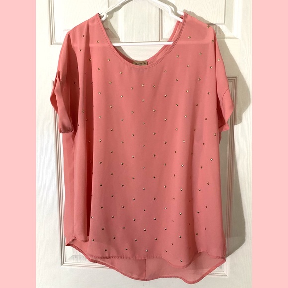 Tops - Women’s top with gold sequence